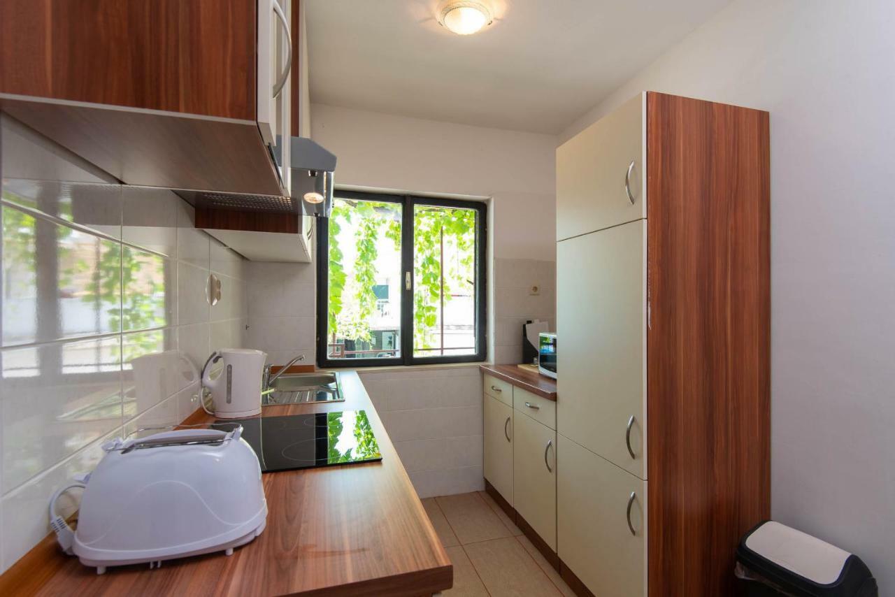 Apartments Ljiljana Оребич Экстерьер фото